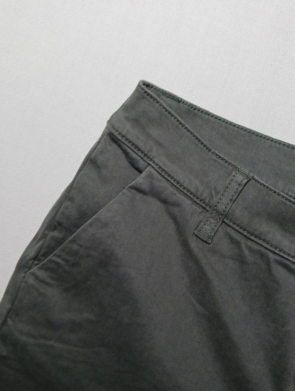 Lila Ryan The Jenalyn Bootcut Trousers 8P Brushed Sateen Olive 30X29 NWT - Picture 2 of 13